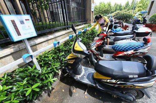 南京小區(qū)火災(zāi)致15死44傷,電動(dòng)車起火引發(fā),網(wǎng)友連拋三大靈魂拷問